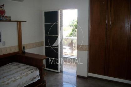 24 - Dormitorio