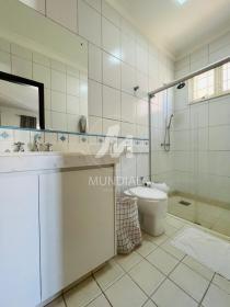 15 - Banheiro/lavabo