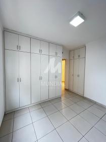 11 - Dormitorio