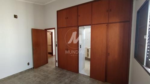 26 - Dormitorio