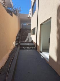 17 - Quintal/corredores