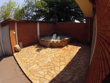 3 - Piscina