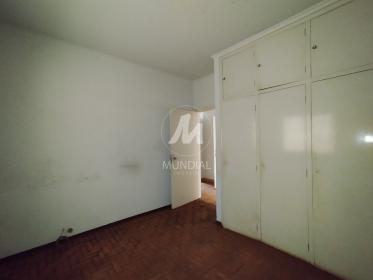 26 - Dormitorio