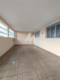 1 - Garagem/estacionamento