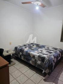 12 - Dormitorio