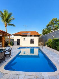 20 - Piscina