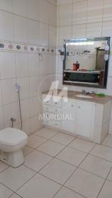 12 - Banheiro/lavabo