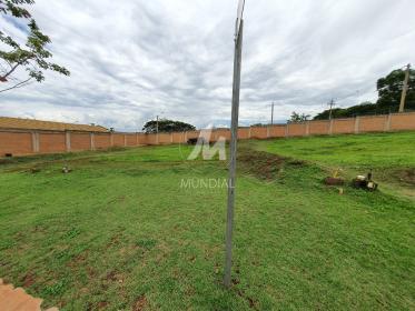 2 - Terreno/Lote