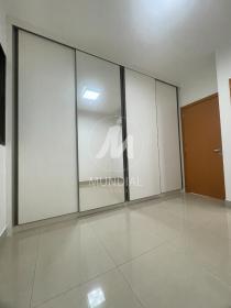 16 - Suite