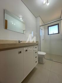 13 - Suite