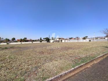 2 - Terreno/Lote