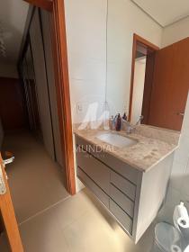 15 - Suite