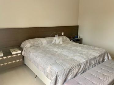 23 - Suite