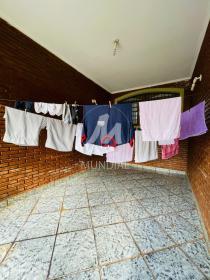 20 - Garagem/estacionamento