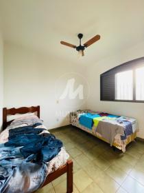 10 - Dormitorio
