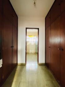 15 - Closet