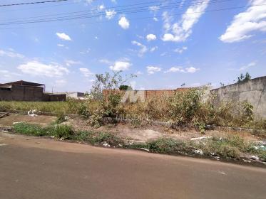2 - Terreno/Lote
