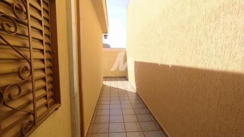 17 - Quintal/corredores