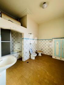 25 - Banheiro/lavabo