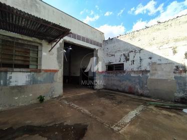 34 - Garagem/estacionamento