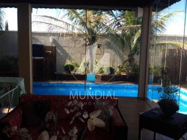 16 - Piscina