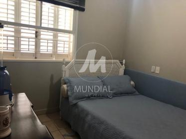 18 - Dormitorio