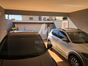 24 - Garagem/estacionamento
