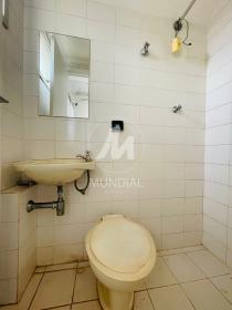16 - Banheiro/lavabo