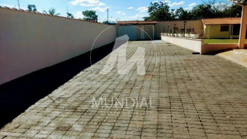 1 - Garagem/estacionamento