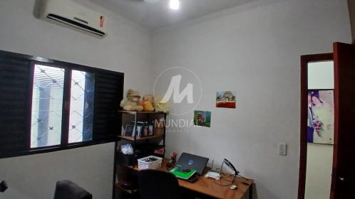 13 - Dormitorio