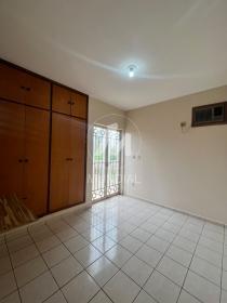 16 - Dormitorio