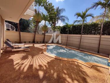 21 - Piscina