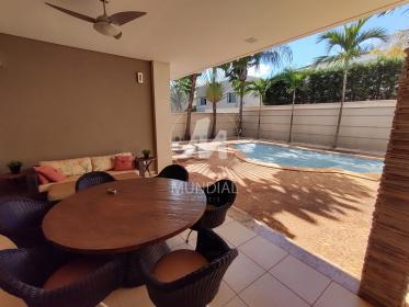 22 - Piscina