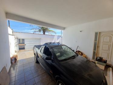 1 - Garagem/estacionamento
