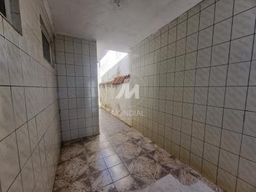 11 - Quintal/corredores