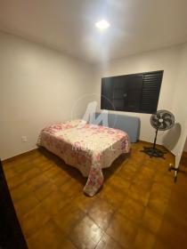 13 - Dormitorio