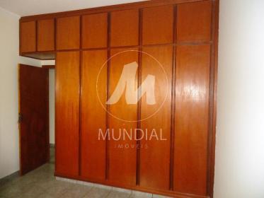 17 - Roupeiro