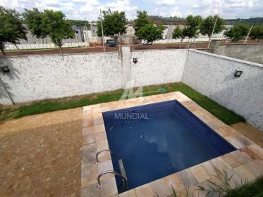 23 - Piscina