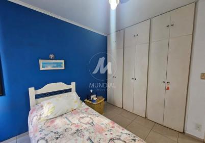 12 - Dormitorio