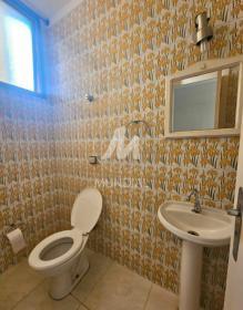 13 - Banheiro/lavabo