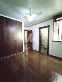 25 - Suite