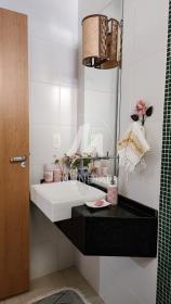30 - Banheiro/lavabo