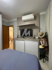 12 - Dormitorio
