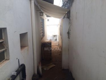 46 - Quintal/corredores