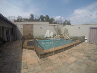23 - Piscina