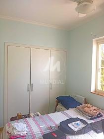 25 - Dormitorio