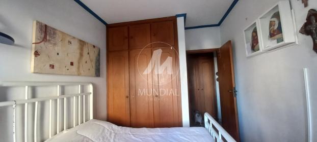 12 - Dormitorio