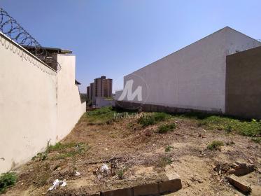 2 - Terreno/Lote