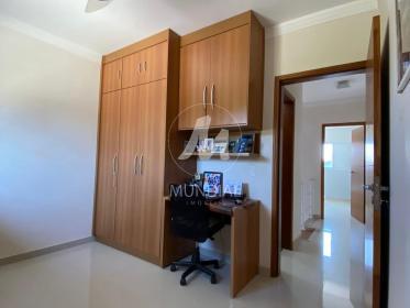 12 - Dormitorio