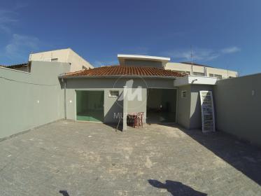20 - Quintal/corredores